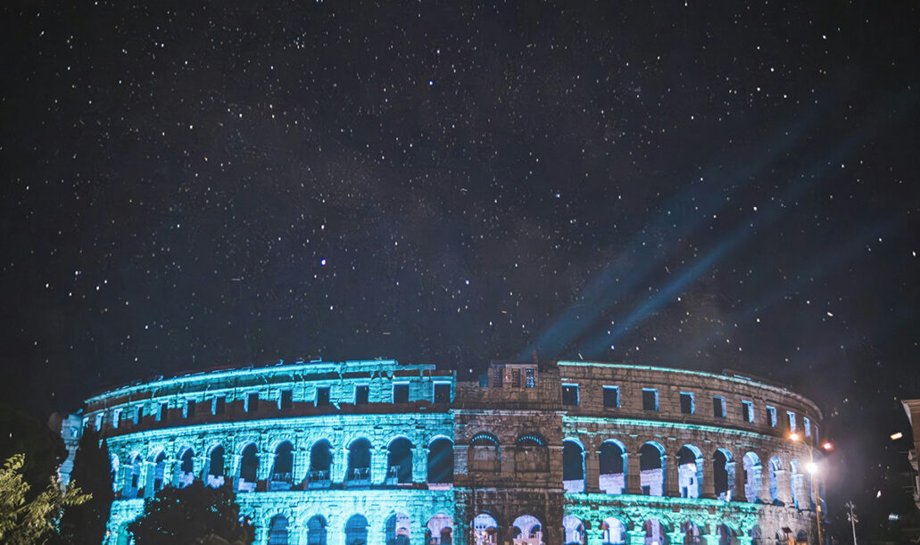 pula-arena-concert-stage-night